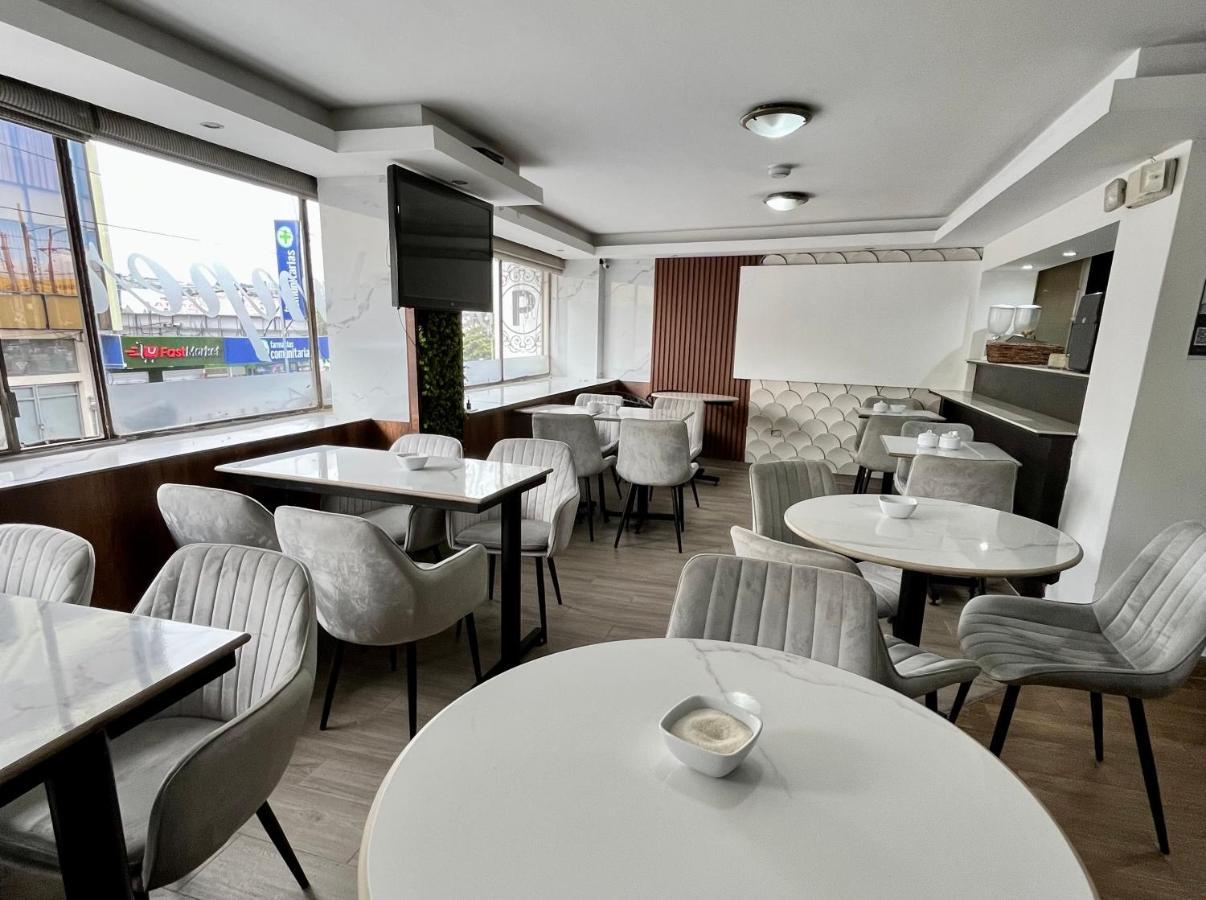 Hotel Imperial Амбато Екстериор снимка