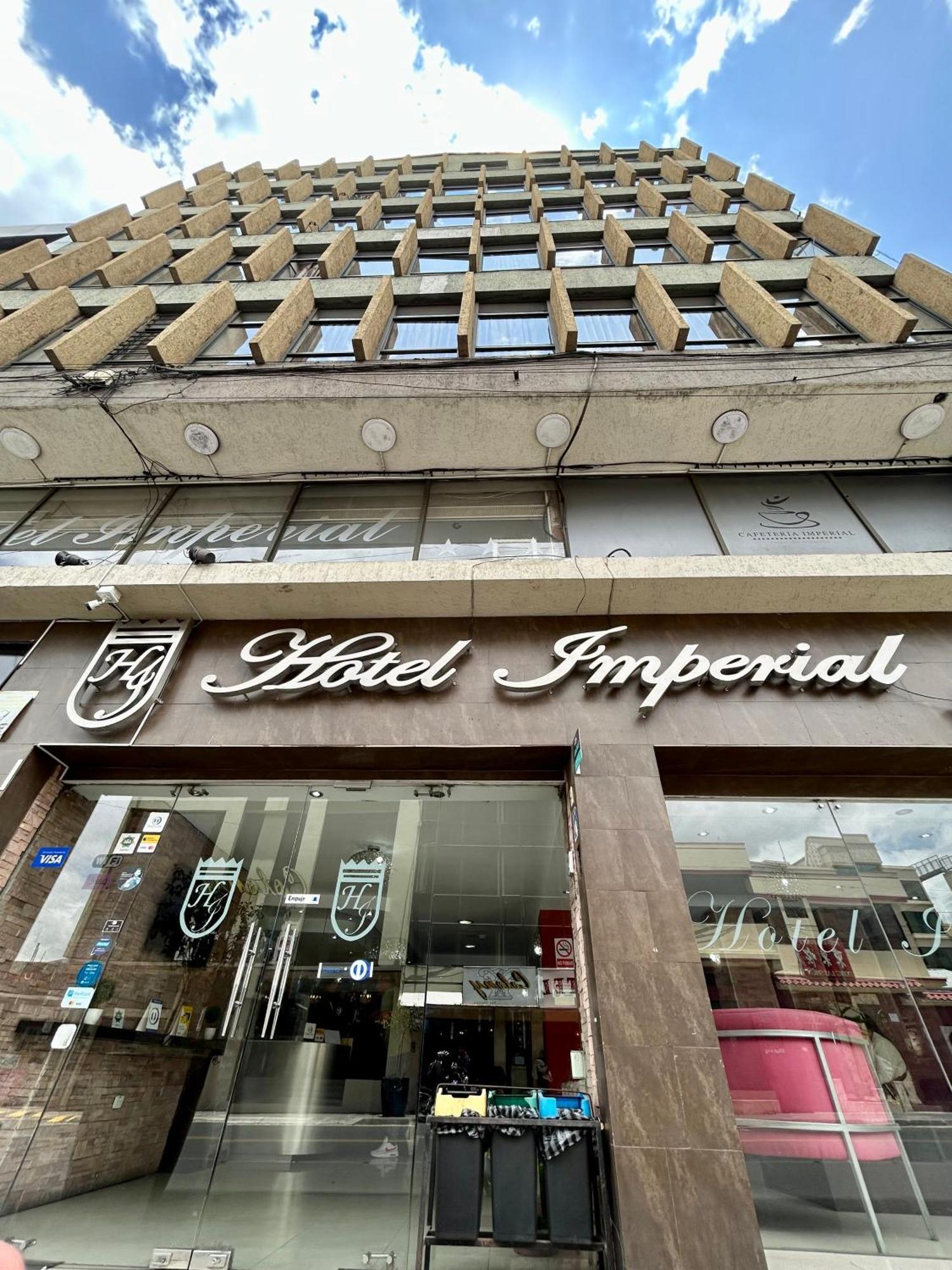 Hotel Imperial Амбато Екстериор снимка