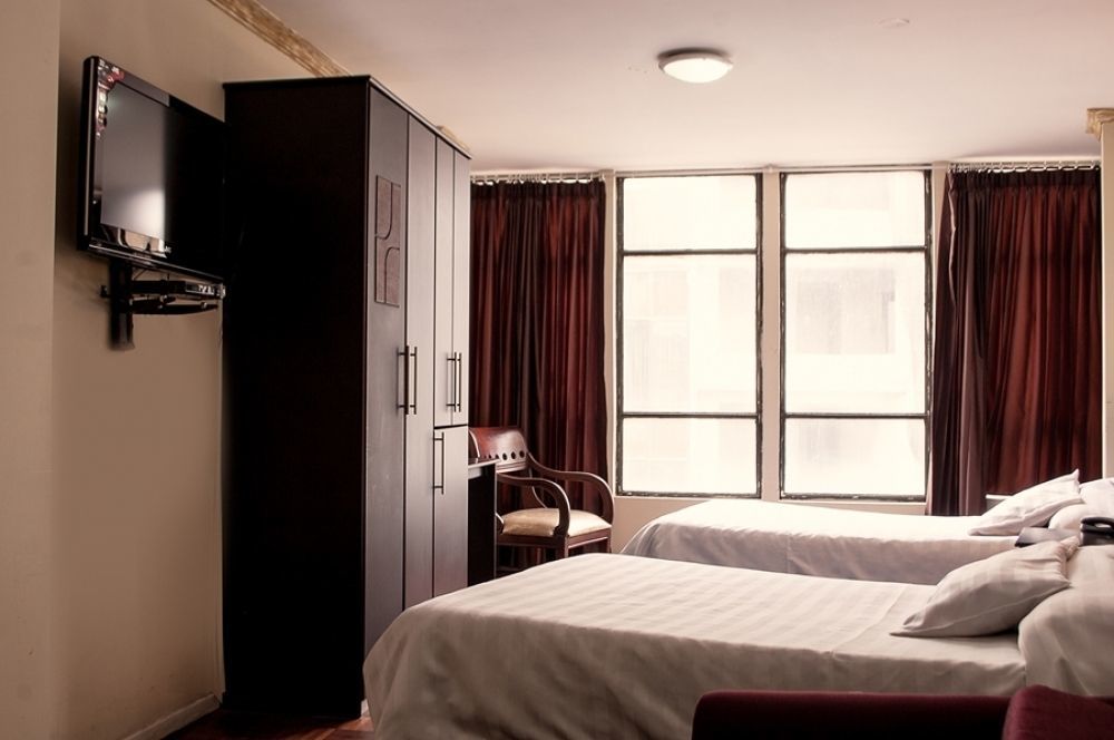 Hotel Imperial Амбато Екстериор снимка